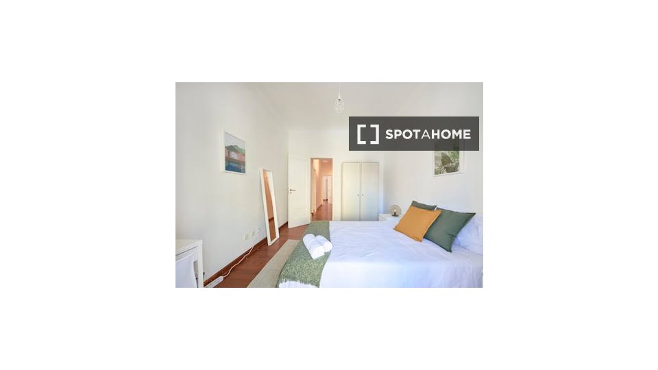 Double room Lisbon, 6 beds — photo 2