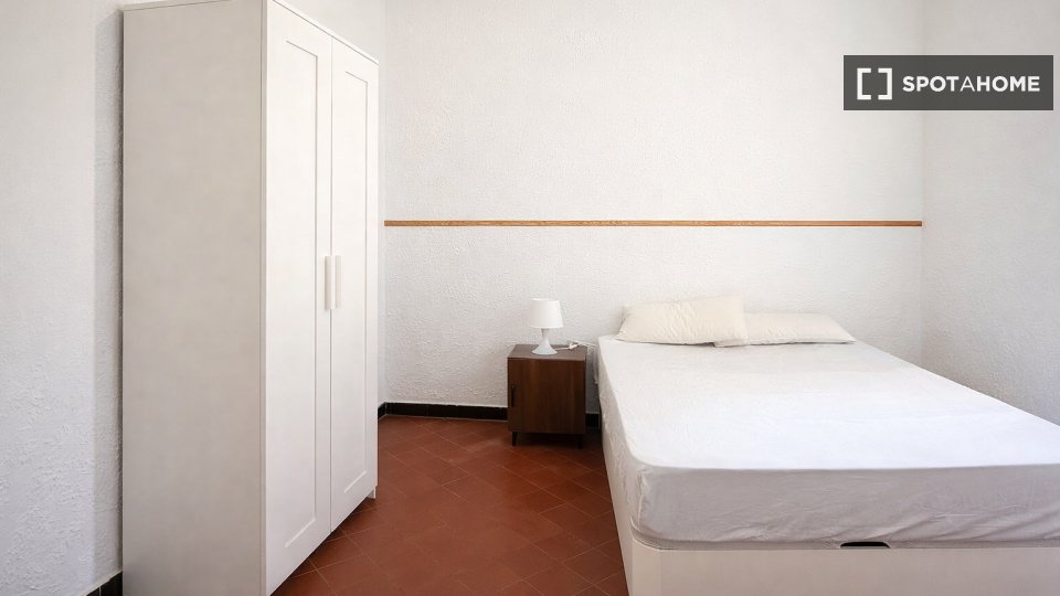 Double room Barcelona, 4 beds, 95m² — photo 21