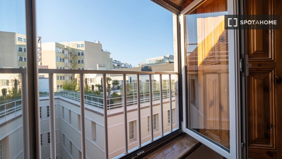 Double room Lisbon, 9 beds — photo 3