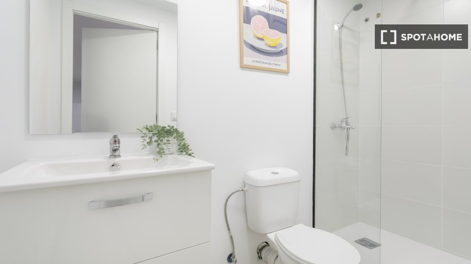 Double room Alicante, 4 beds, 100m² — photo 4