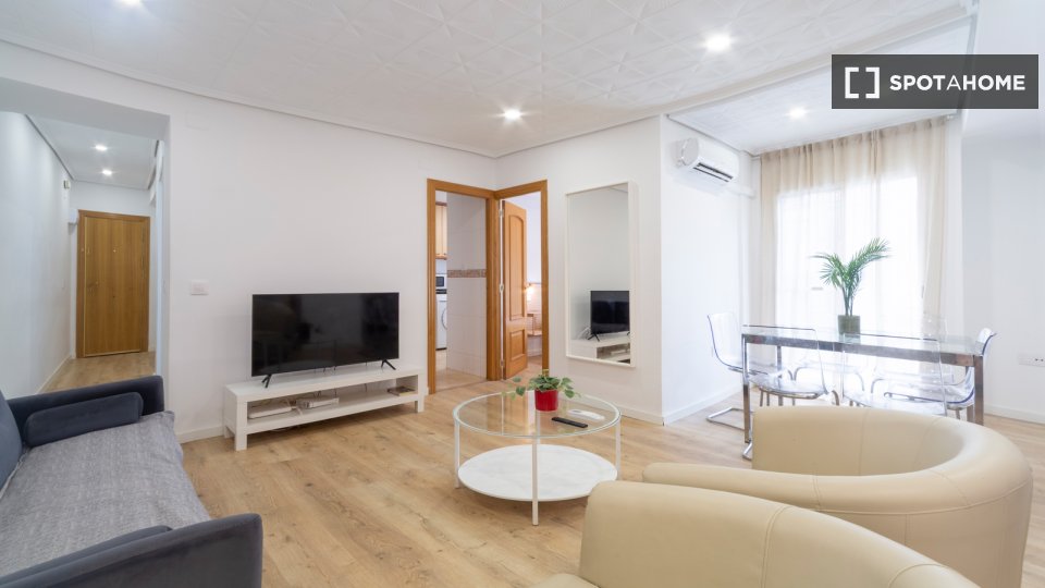 Apartment Valencia, 3 beds, 75m² — photo 43