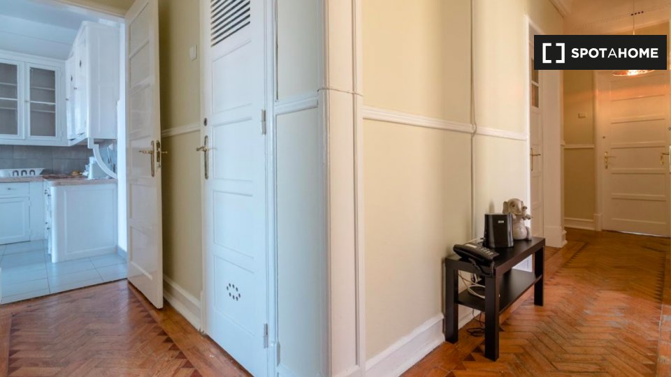 Double room Lisbon, 7 beds — photo 10