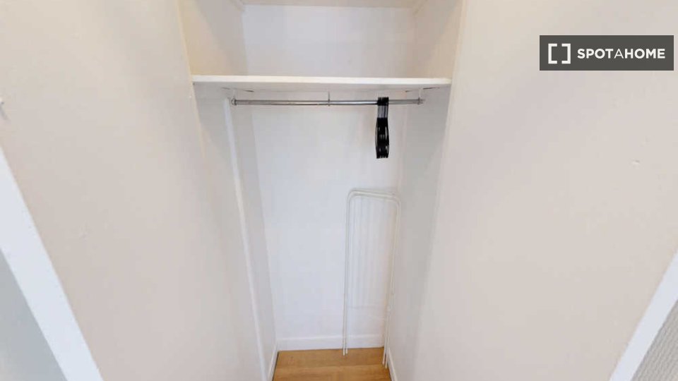 Double room Paris, 3 beds, 70m² — photo 14