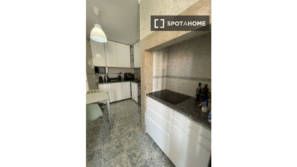 Double room Lisbon, 8 beds — photo 17