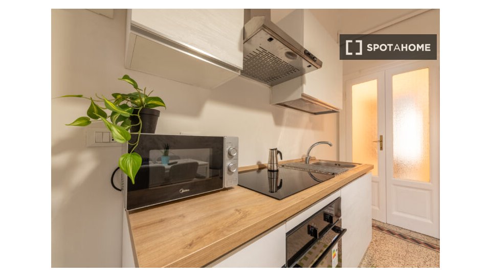 Double room Milan, 5 beds — photo 1