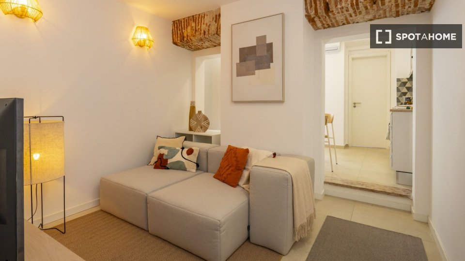 Apartment Lisbon, 1 bed — photo 18