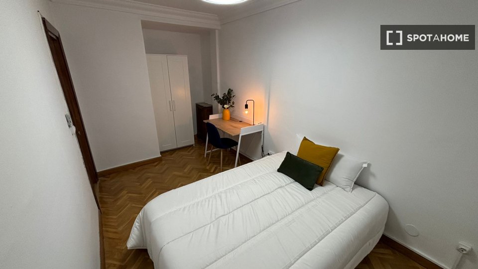 Habitación doble Madrid, 9 habitaciones, 200m² — foto 12