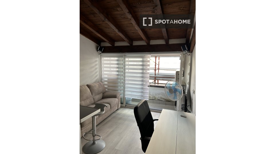 Apartment Milan, 1 bed, 55m² — photo 17