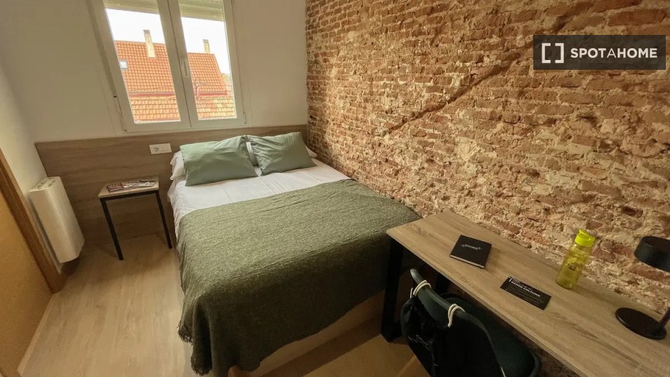 Double room Madrid, 6 beds — photo 20