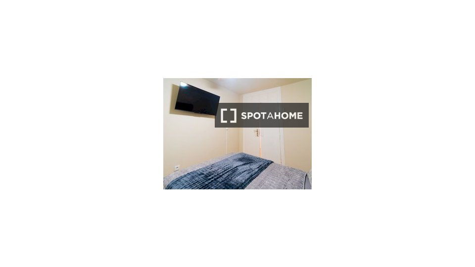 Double room Lisbon, 7 beds — photo 11
