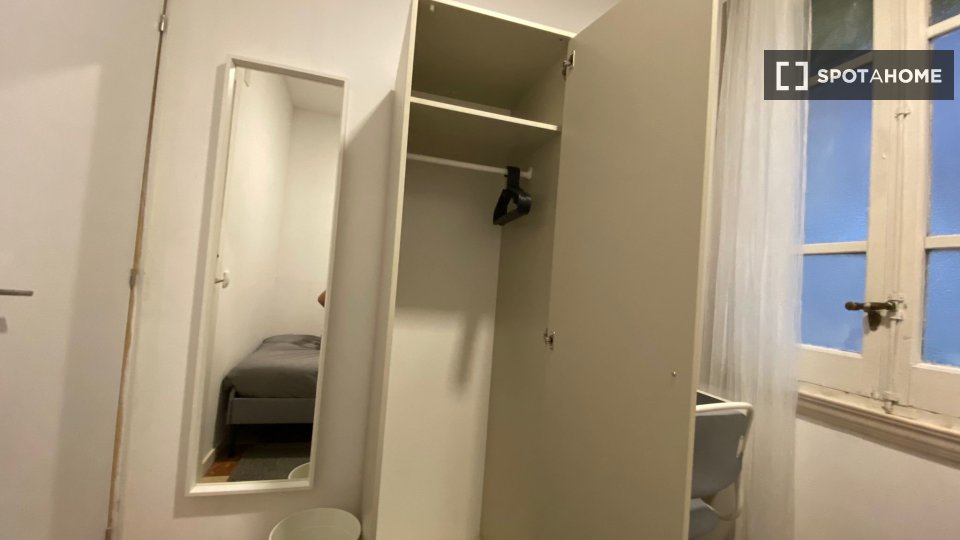 Double room Madrid, 4 beds — photo 3