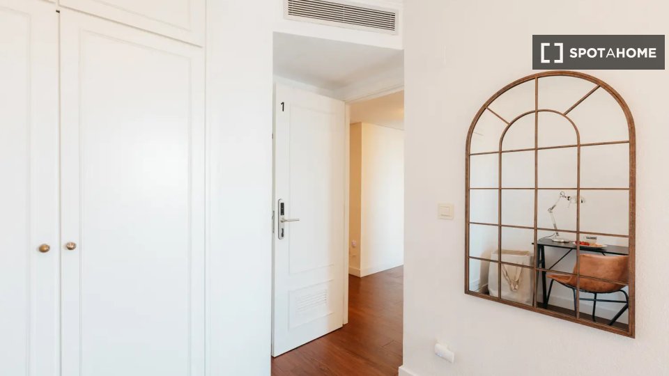 Double room Valencia, 6 beds — photo 1