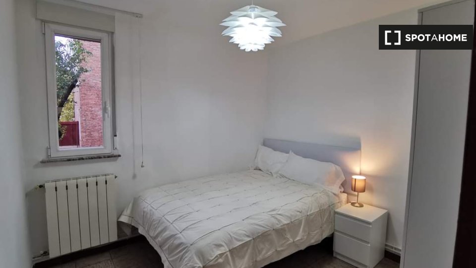 Double room Madrid, 4 beds, 74m² — photo 14
