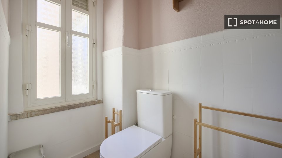 Apartment mono Lisbon — photo 15