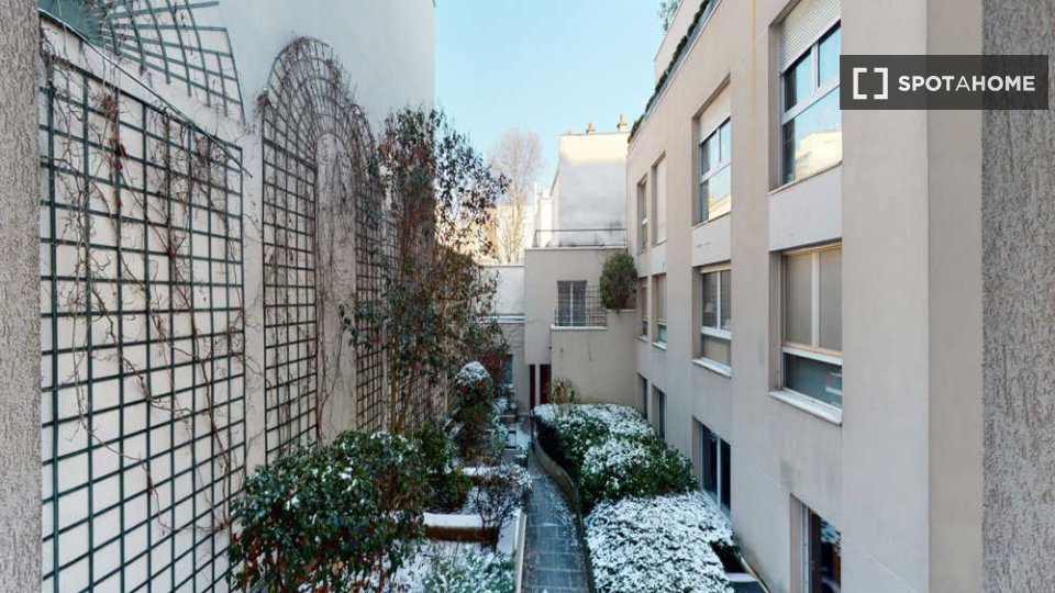 Double room Paris, 4 beds, 90m² — photo 5