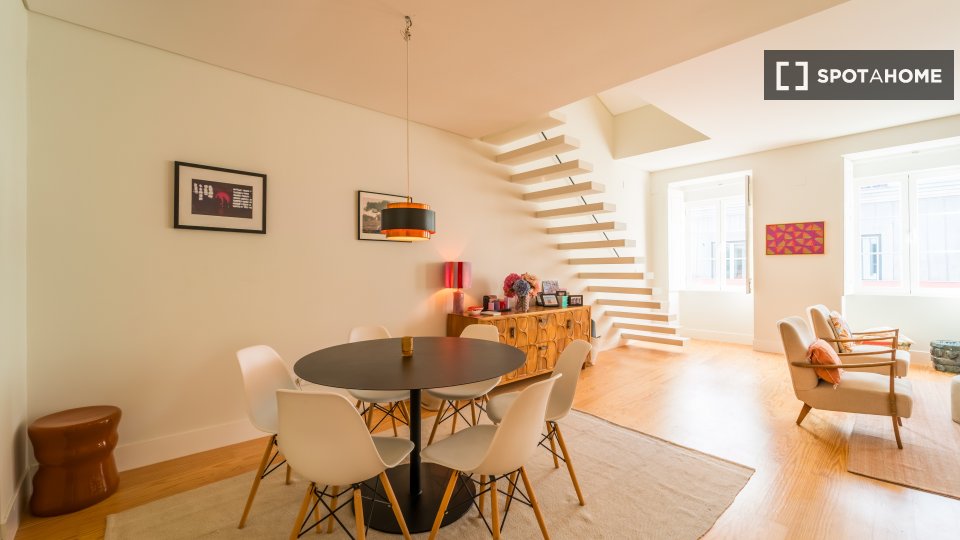 Apartment Lisbon, 3 beds, 154m² — photo 18