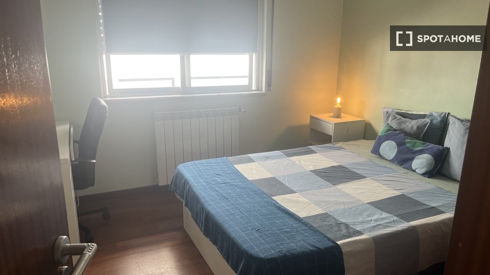 Double room Lisbon, 4 beds, 150m² — photo 13