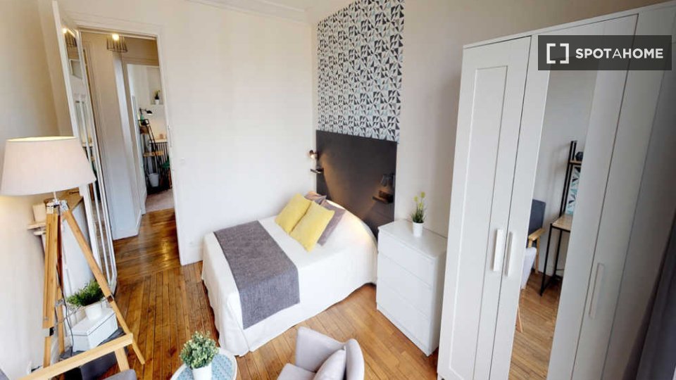 Double room Paris, 5 beds, 120m² — photo 23