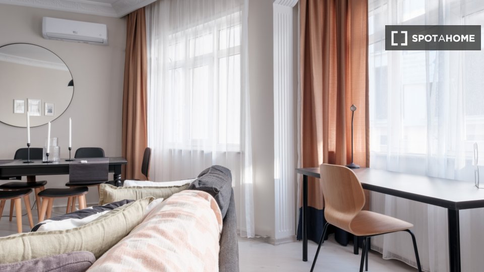 Apartment Istanbul, 1 bed — photo 14