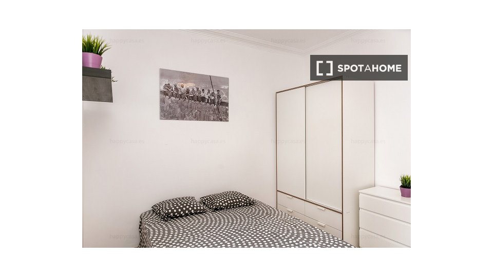 Double room Barcelona, 10 beds — photo 23