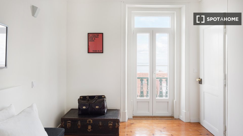 Apartment Lisbon, 3 beds — photo 6