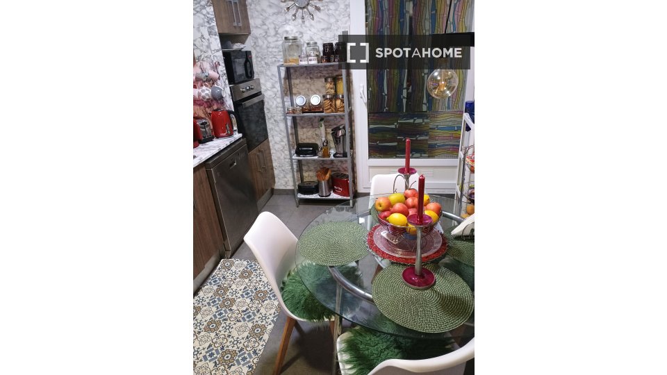 Double room Barcelona, 1 bed, 100m² — photo 4