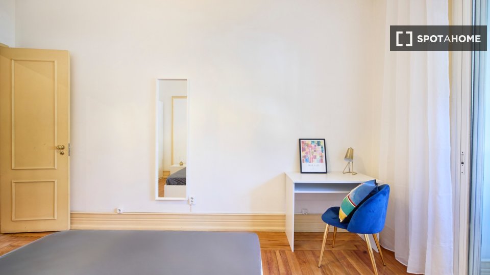 Double room Lisbon, 9 beds — photo 28