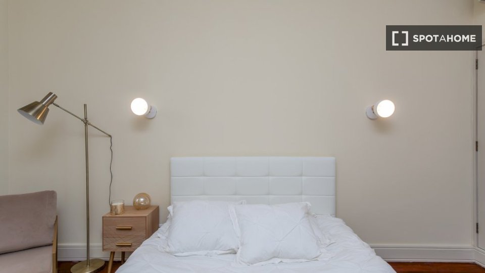 Double room Lisbon, 8 beds — photo 11