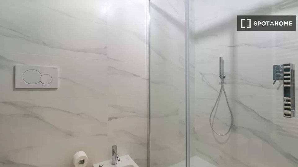 Apartment Milan, 1 bed, 49m² — photo 12