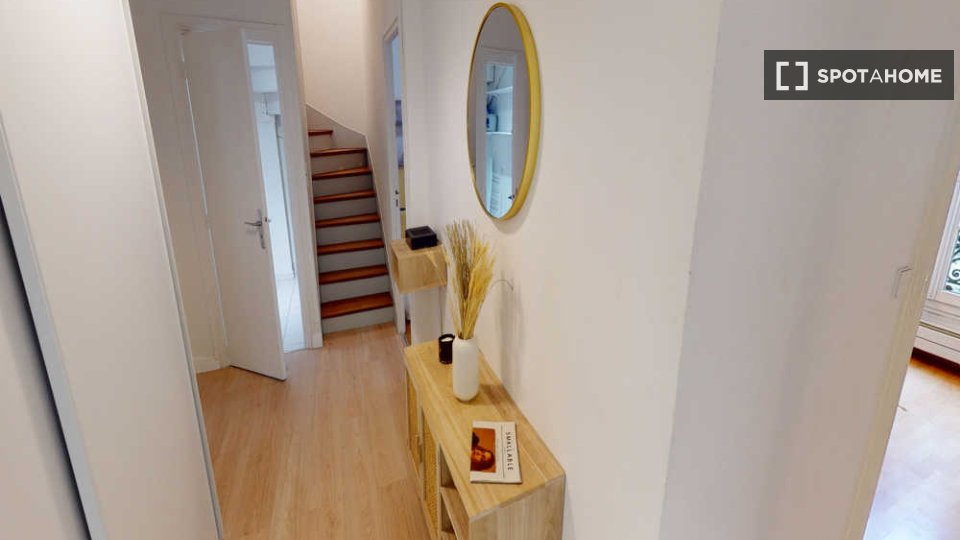 Double room Paris, 9 beds, 160m² — photo 19