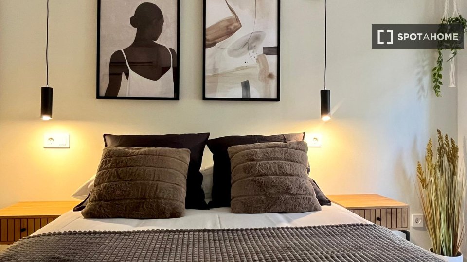 Double room Madrid, 8 beds — photo 15