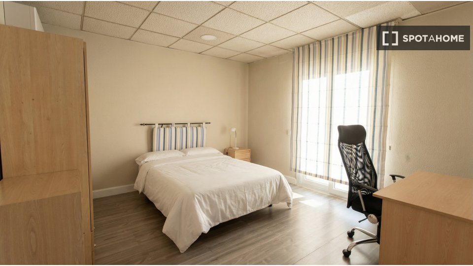 Apartment Madrid, 10 beds — photo 7