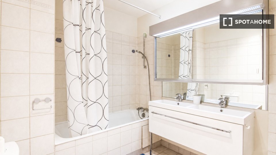 Chambre double Paris, 6 chambres — photo 23