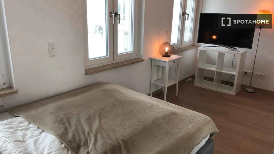 Double room Berlin, 4 beds, 99m² — photo 8