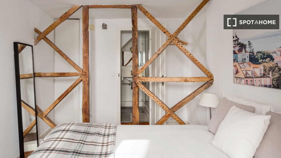 Apartment Lisbon, 1 bed — photo 8