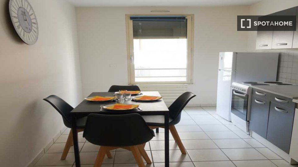 Double room Lyon, 4 beds, 100m² — photo 2