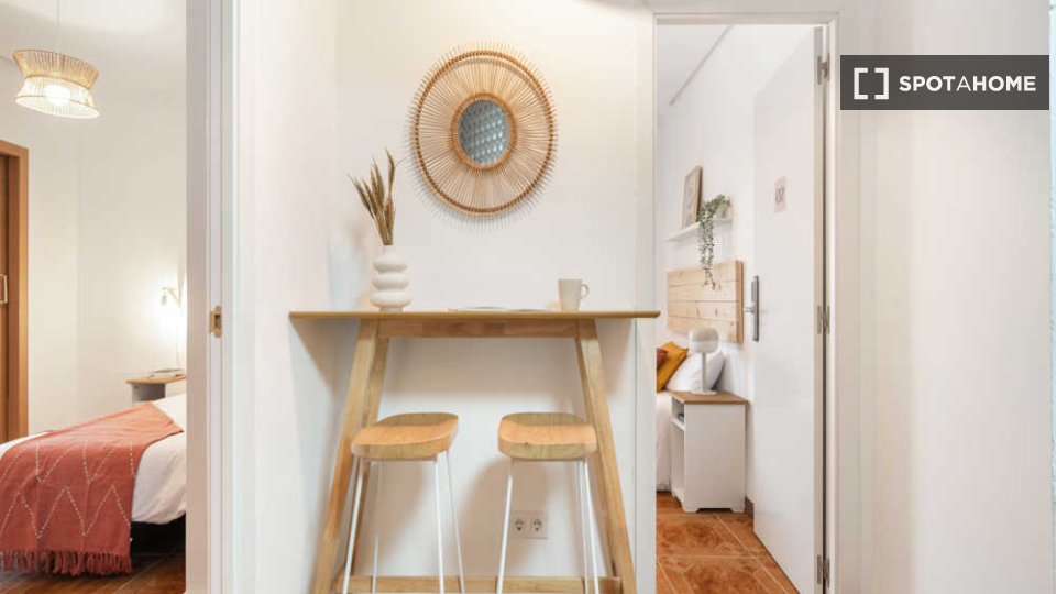 Double room Madrid, 6 beds — photo 17
