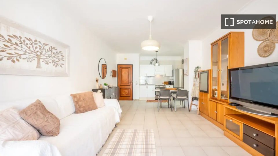 Apartment Lisbon, 1 bed — photo 3