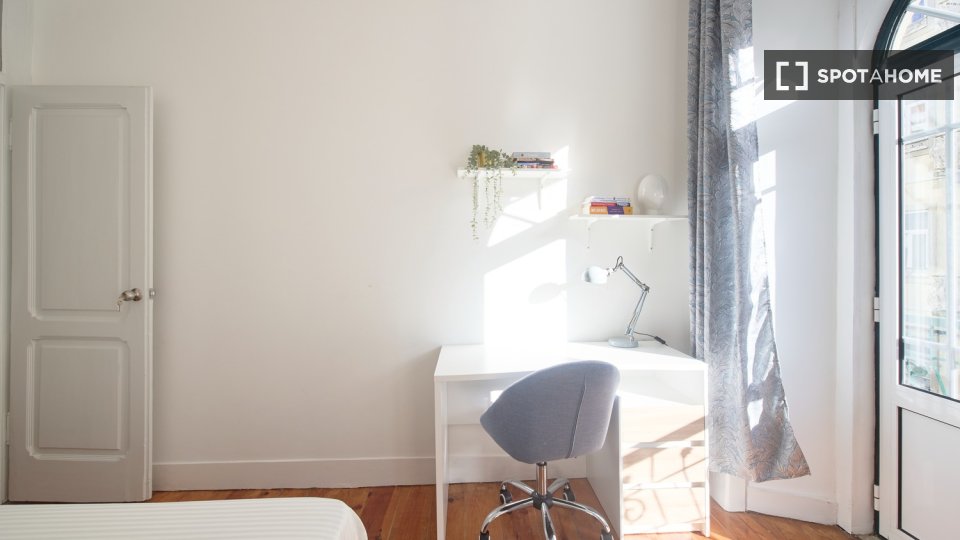 Double room Lisbon, 8 beds — photo 16