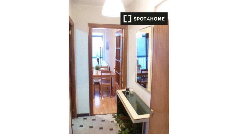 Double room Madrid, 3 beds — photo 9