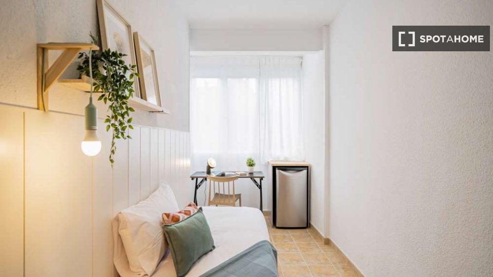 Double room Madrid, 25 beds — photo 2