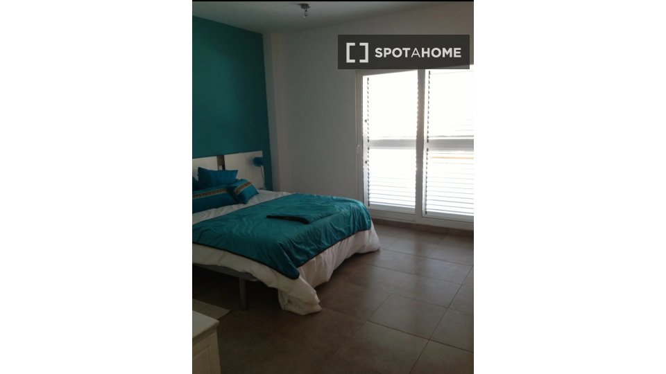 Apartment Valencia, 3 beds, 300m² — photo 17
