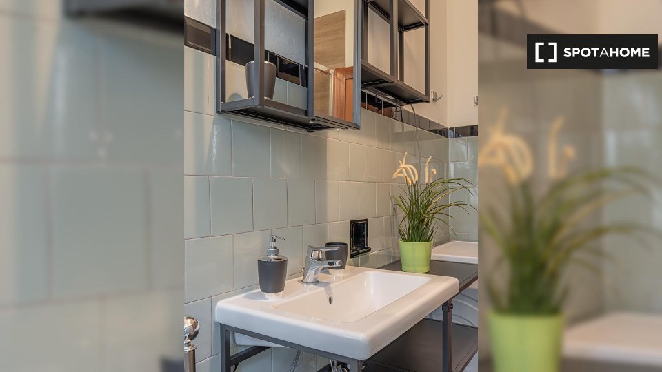 Double room Milan, 4 beds, 100m² — photo 8