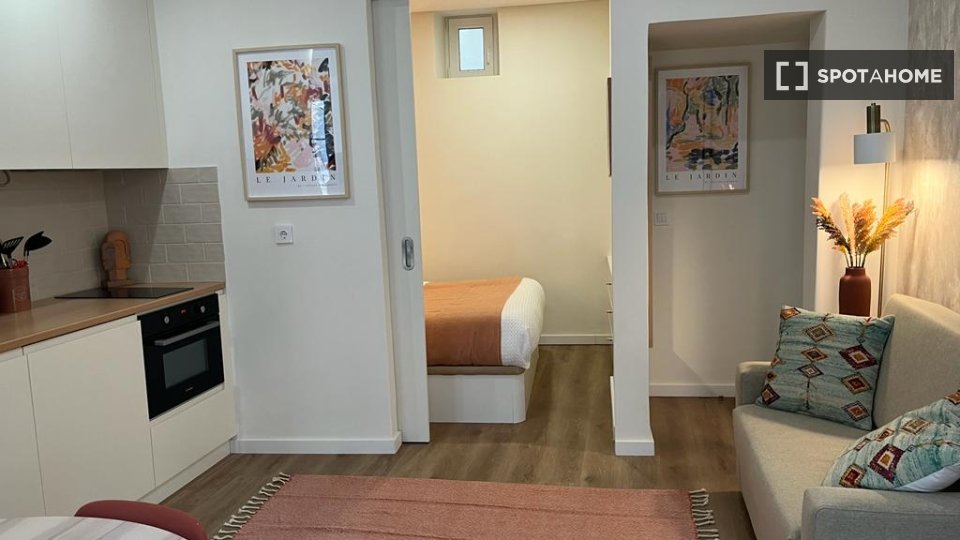 Apartment Lisbon, 1 bed, 40m² — photo 3