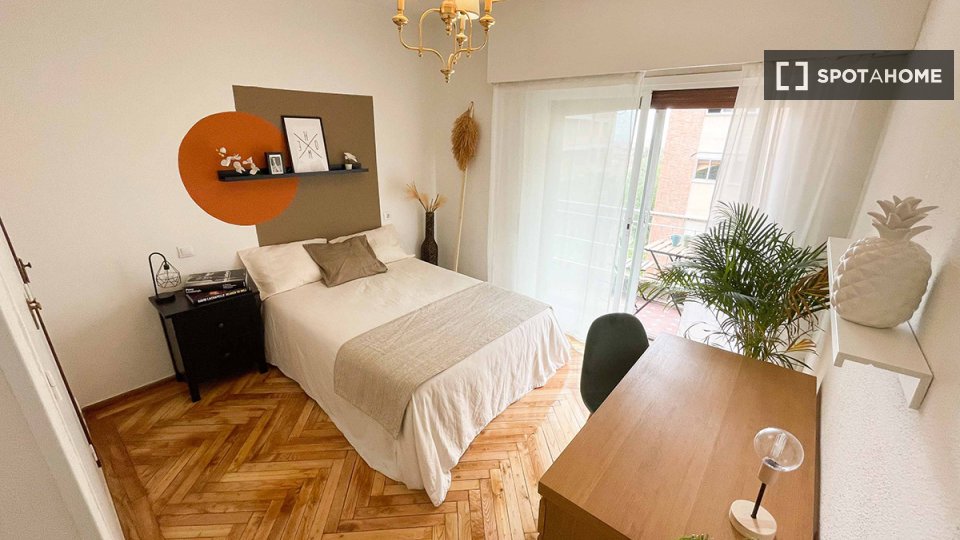 Double room Madrid, 7 beds — photo 21