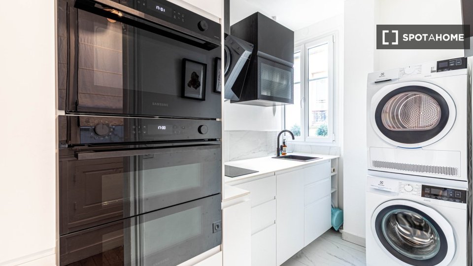 Apartment Paris, 1 bed — photo 1