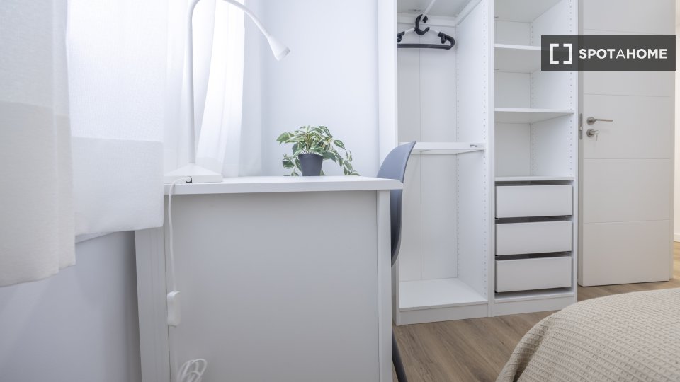 Chambre double Valence, 5 chambres, 100m² — photo 26