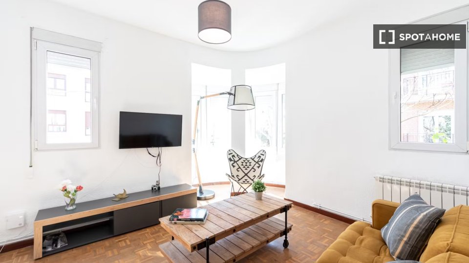 Double room Madrid, 4 beds, 99m² — photo 6