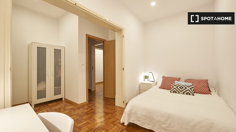 Double room Lisbon, 11 beds — photo 4