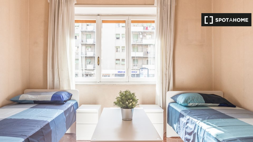 Double room Rome, 4 beds — photo 3